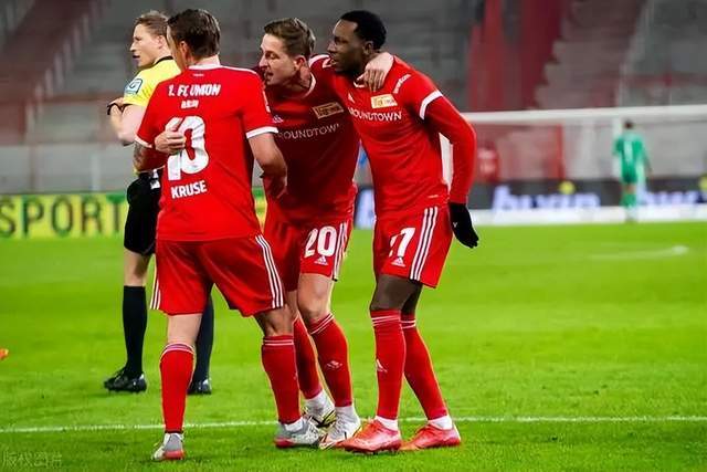 英超-B费破门加纳乔建功 曼联3-0莱斯特城